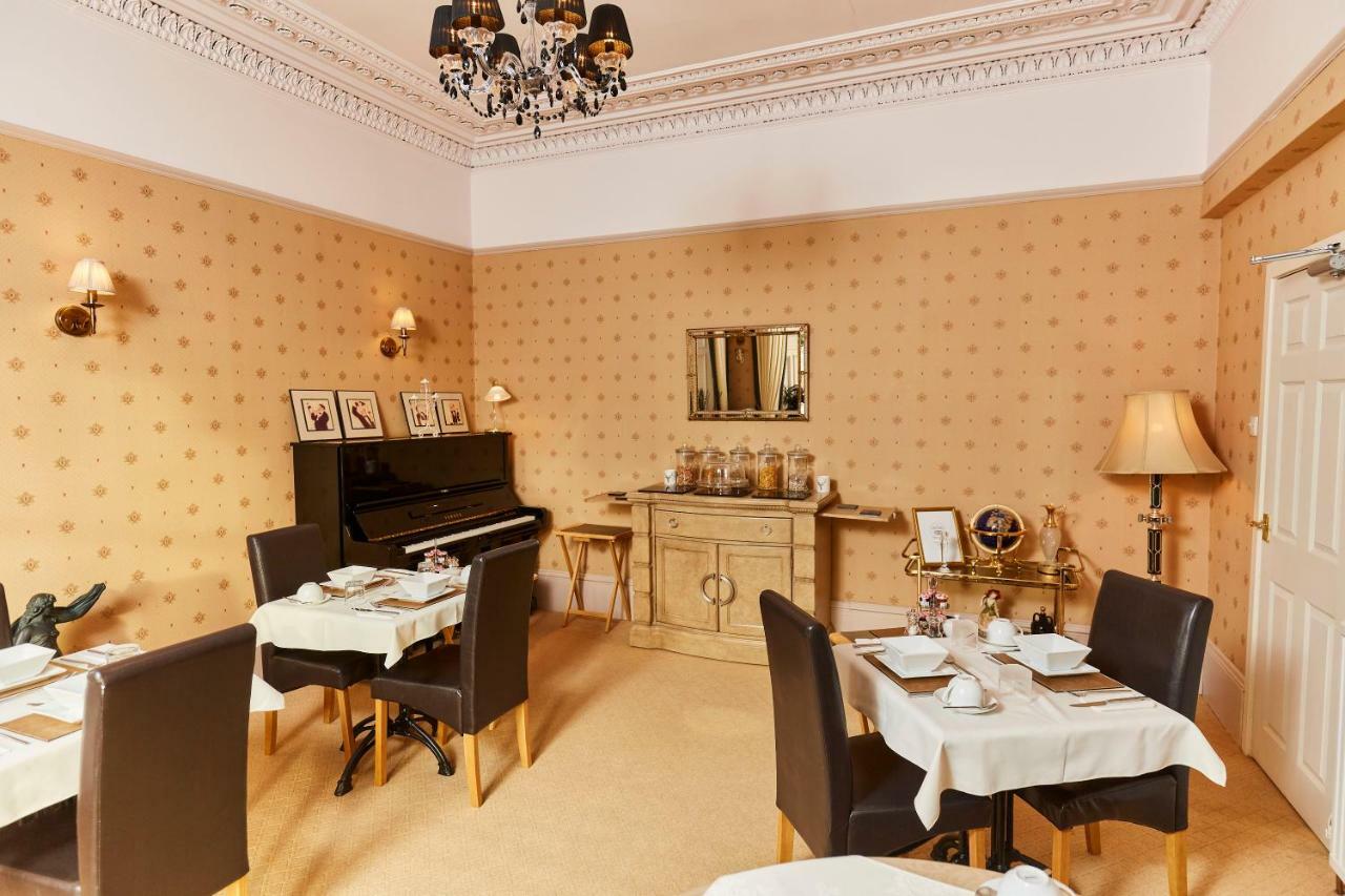 カランダー Coppice House Bed & Breakfast エクステリア 写真
